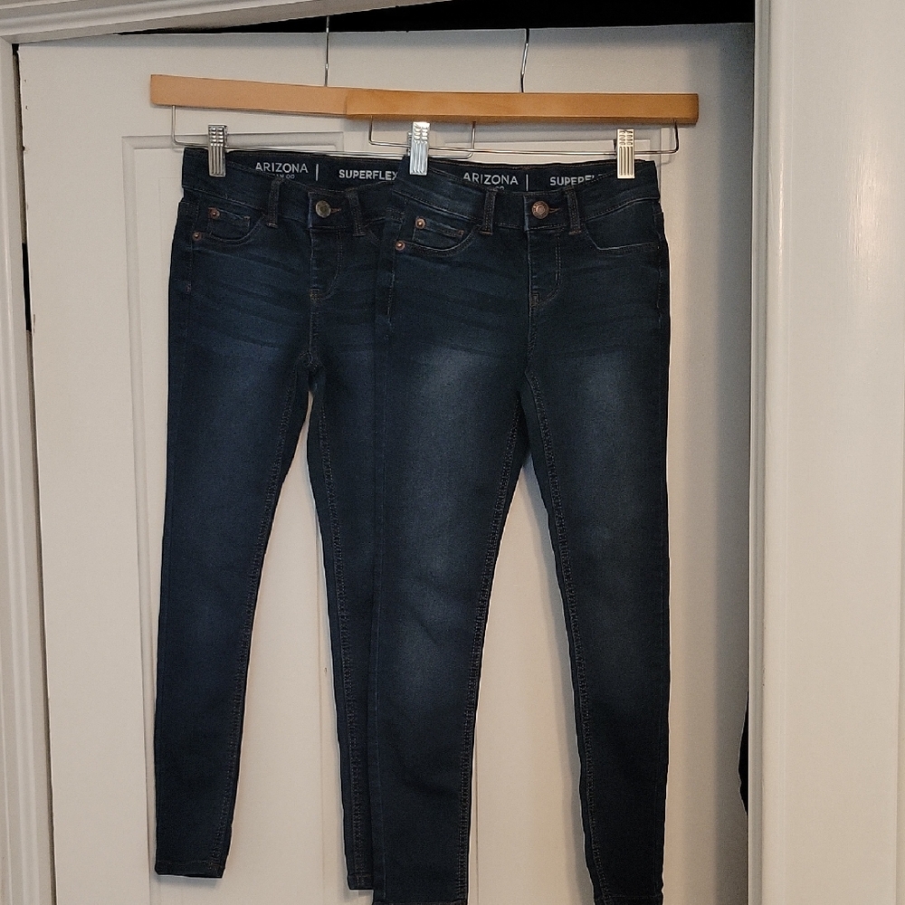 2 Pair Of Arizona Jean Company Girl's Deep Indigo Skinny Jeggings 8 Slim
